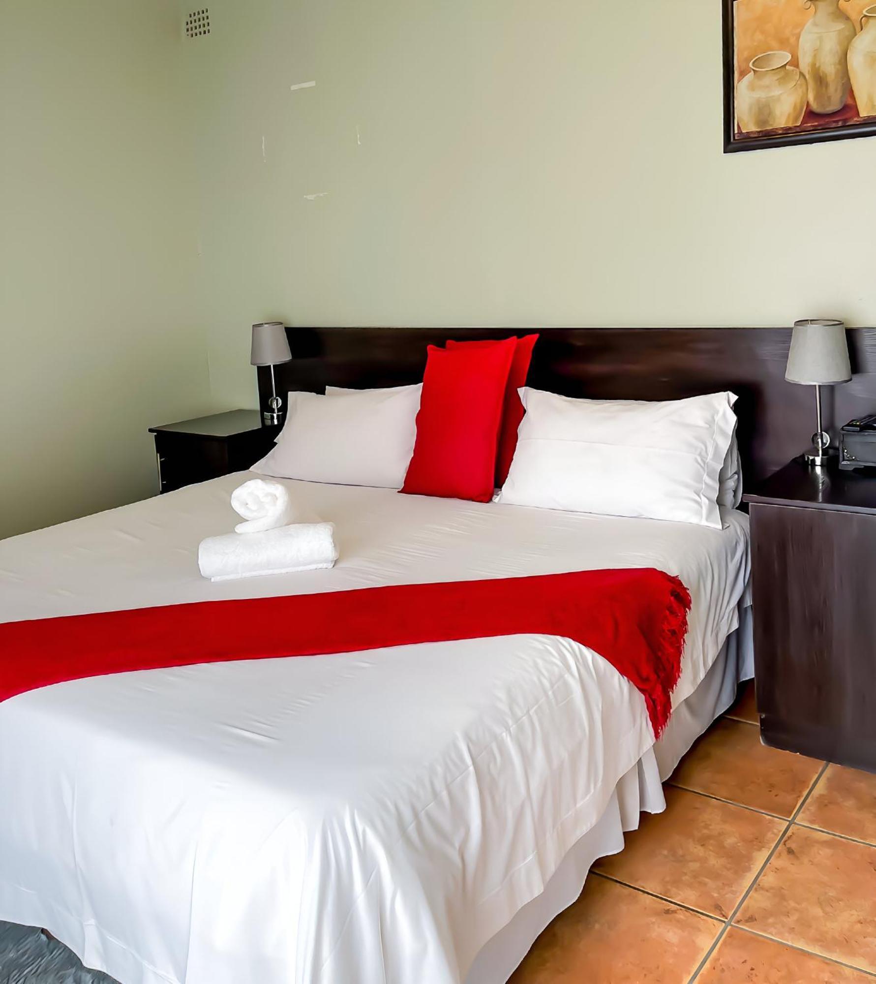 Oasis Of Life Guest House Witbank Eksteriør billede